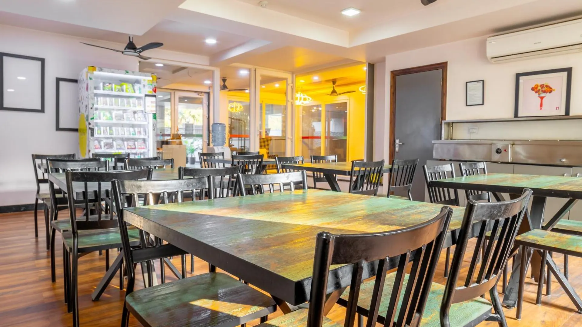 Housr Sector 43 Gurgaon Near Global Foyer Mall Hotel